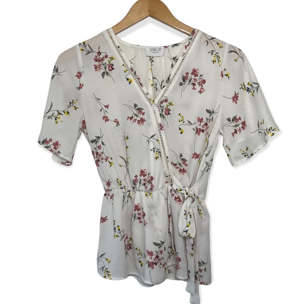 Sienna Sky floral sheer peplum wrap top size small women’s